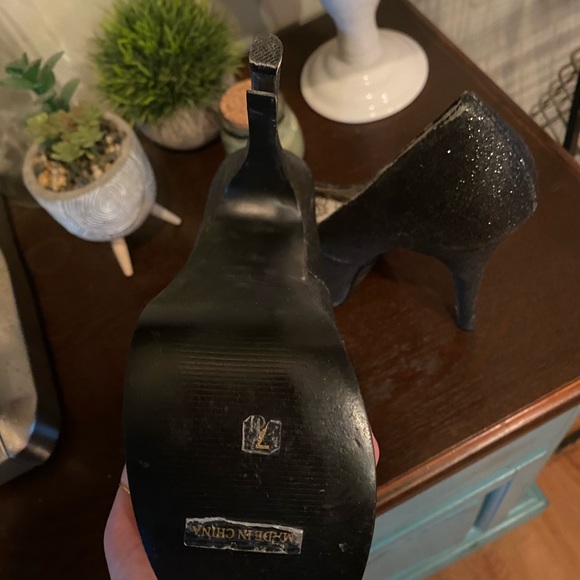 Black sparkle platform heels - Picture 3 of 6